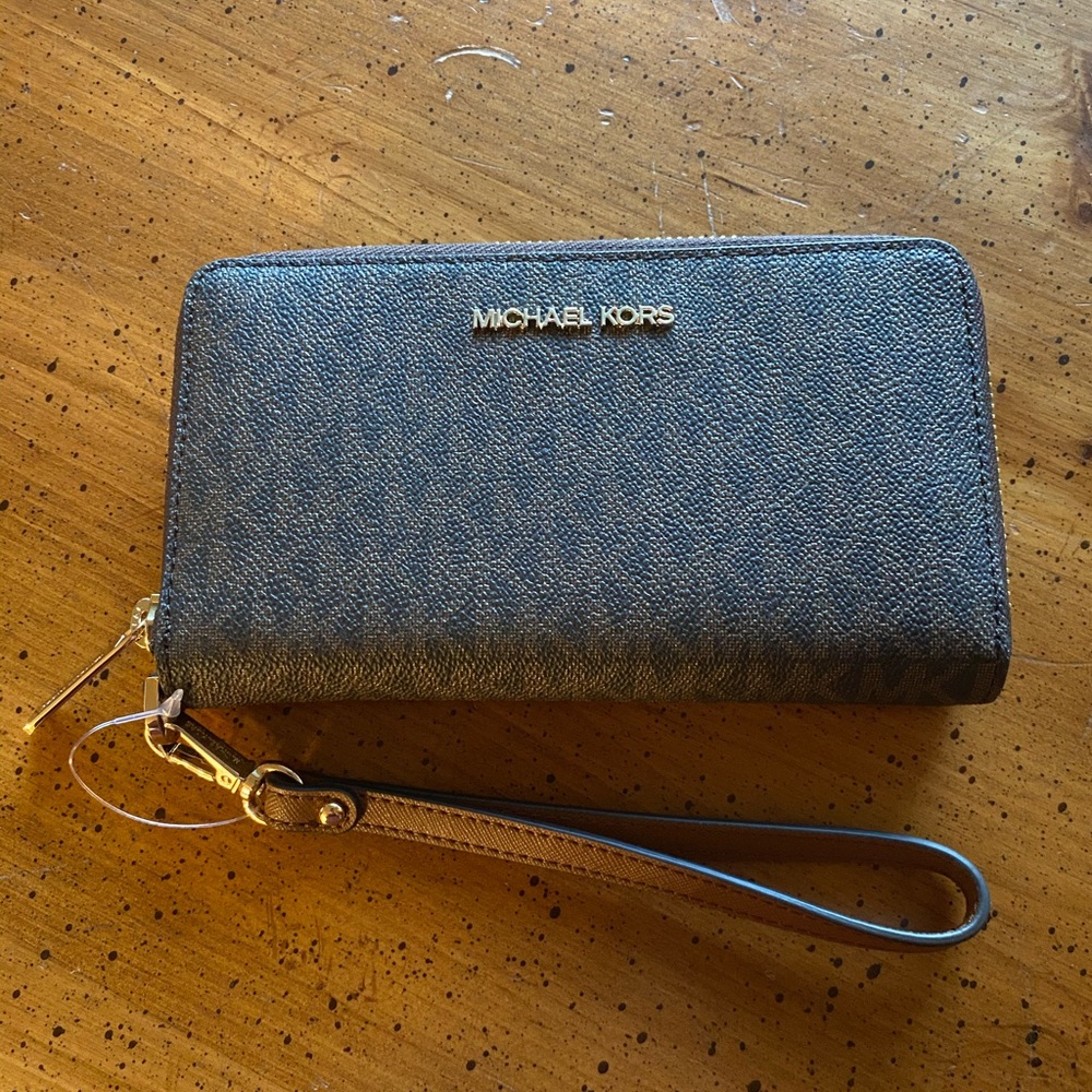 NWT MICHAEL KORS JST Wristlet/Wallet Brown